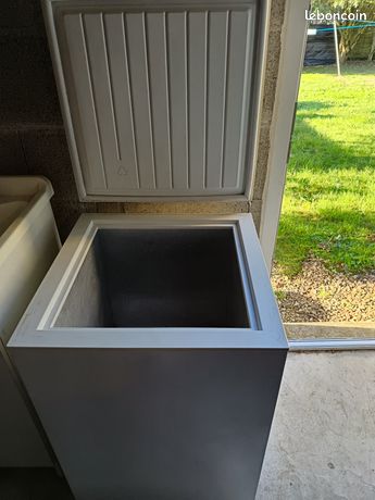 À vendre petit congélateur