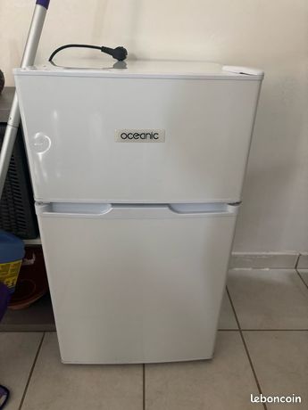 Réfrigérateur 2 portes de marque Océanie