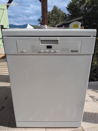 À réparer Lave-vaiselle Miele pose libre 14 couverts