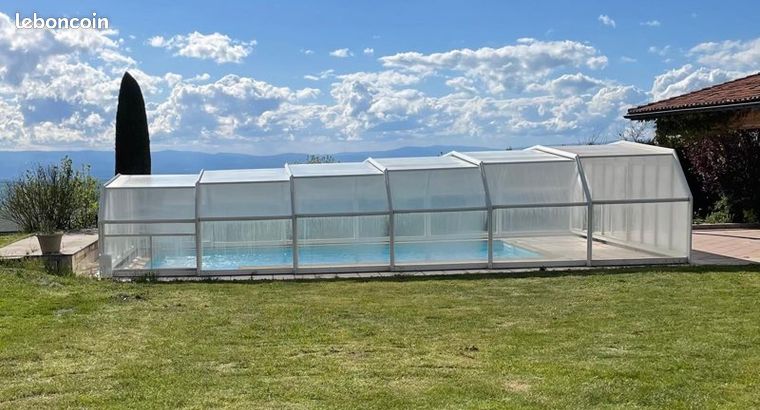 Abri piscine à venir chercher