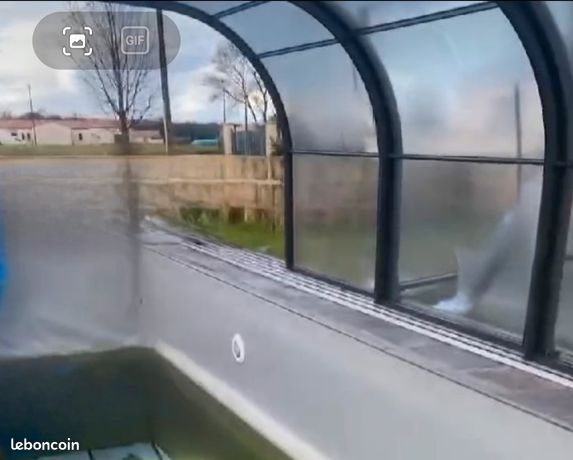 Abri télescopique haut transparent 6.5 x 8.40m