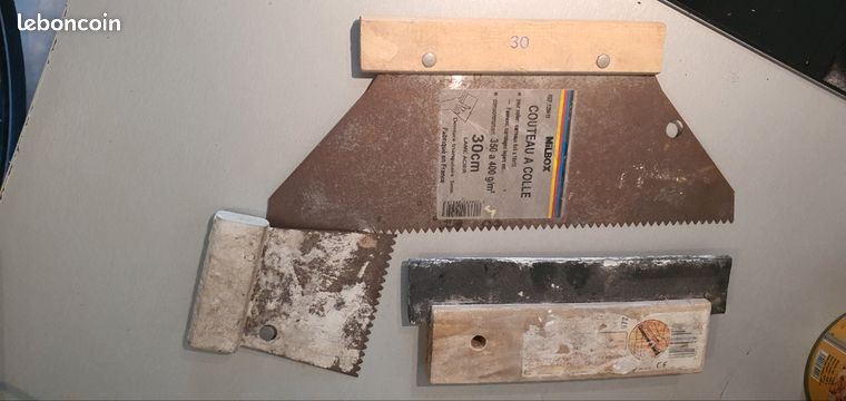 Accessoires artisan colle/mur