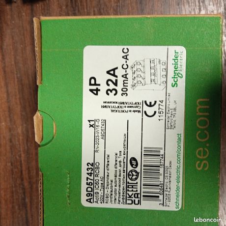 Acti9 iC60 RCBO - disjoncteur differentiel - 4P - 32A - 300mA - C - 6kA - typeAC