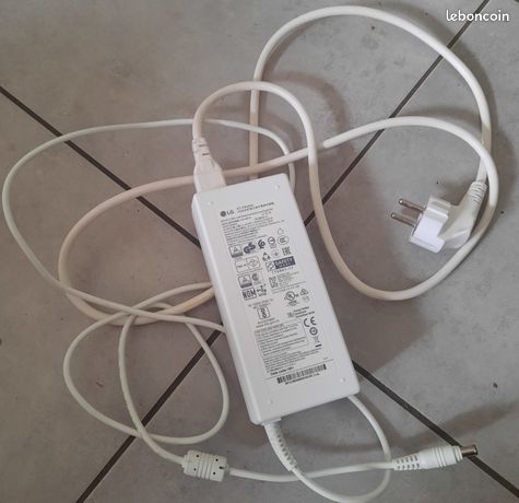 Adaptateur LG blanc - produit original