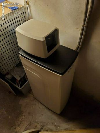 Adoucisseur elecrique Aqua pro 22 L vol avec bac bermuda