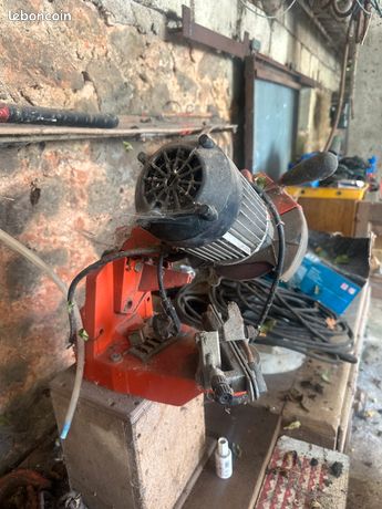 Affûteuse de chaîne