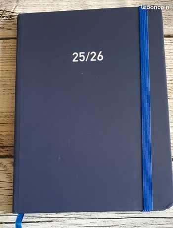 Agenda 2025/2026 bleu