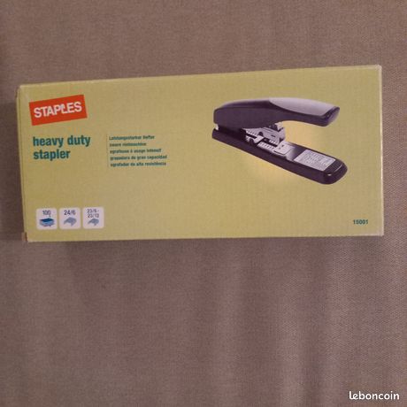 Agrafeuse à usage intensif + boîte agrafes