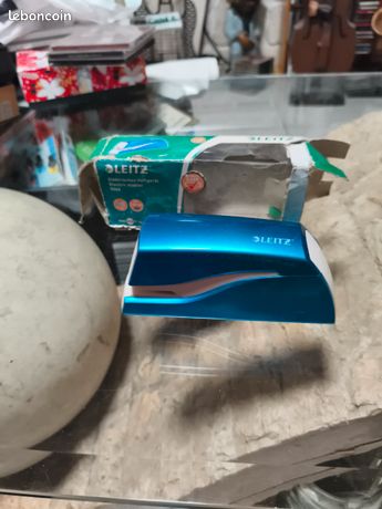 Agrafeuse électrique leitz