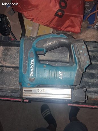 Agrafeuse makita 18v