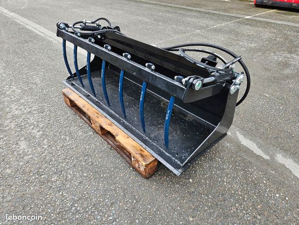 AGROMANUT Godet crocodile 1m50 attache euro, godet