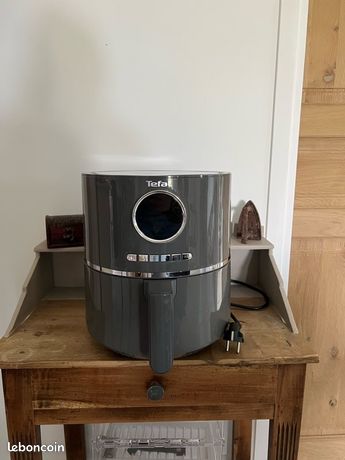 Air Fryer Tefal gris excellent état