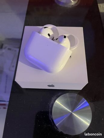 AirPod 4