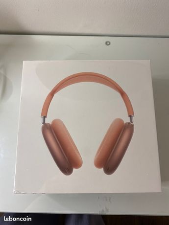 AirPods Max with Smart Case