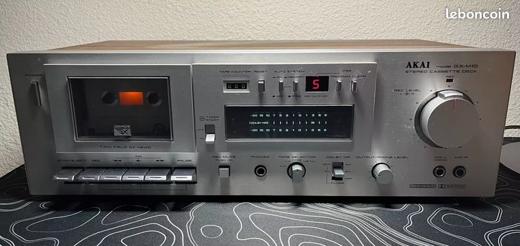 Akai gx m10