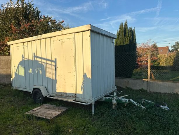 Algeco de chantier roulant