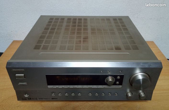 Ampli tuner Onkyo TX-DS595