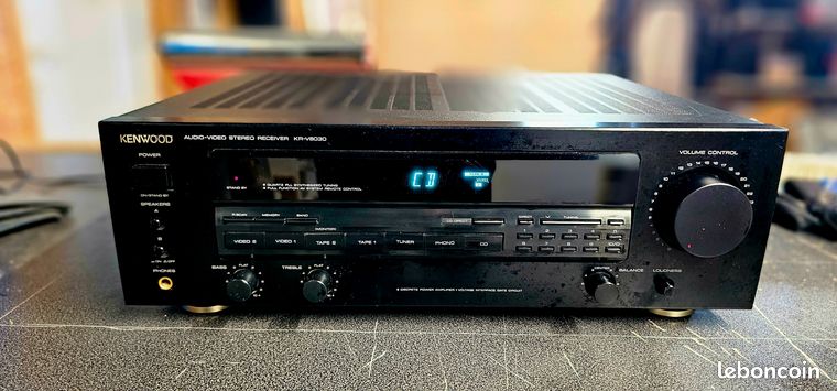 Amplificateur tuner kenwood KR-V6030