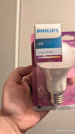 Ampoule LED Philips Cool White blanc froid