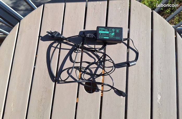 Ancien Chargeur Sony AC Adaptateur Secteur 5.2V PEGA-AC10 Marseille 9 eme le cabot