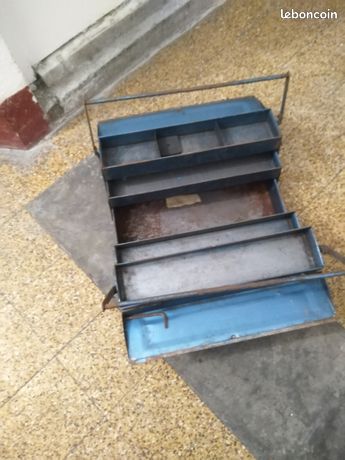 Ancienne boîte à outils