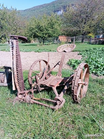 Ancienne faucheuse