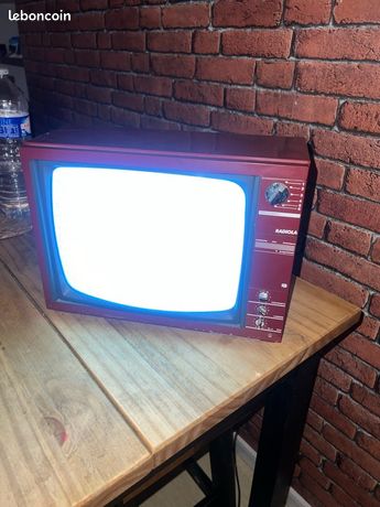 Ancienne télé radiola