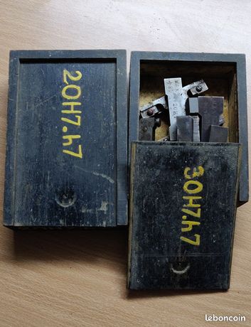 Anciennes boites outils d’ajustage