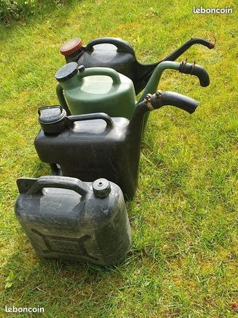Anciens Bidons Fuel