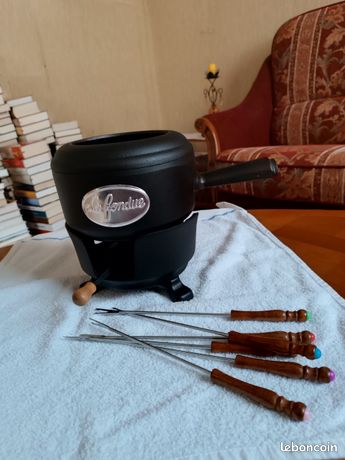 Appareil à fondue en fonte