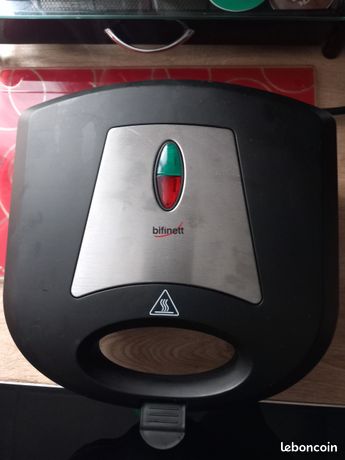 Appareil croque monsieur