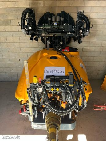 Appareil de traitement