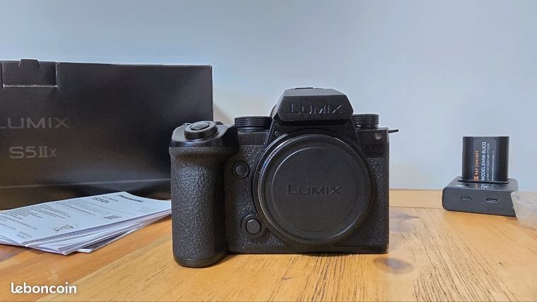 Appareil photo hybride Lumix S5 II X
