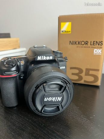 Appareil photo reflex Nikon D7500 et objectif 35mm f18