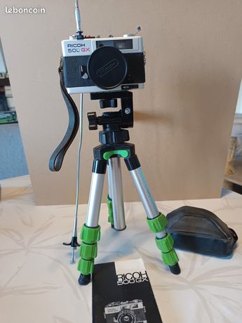 Appareil photo ricoh 500gx complet sur trepied