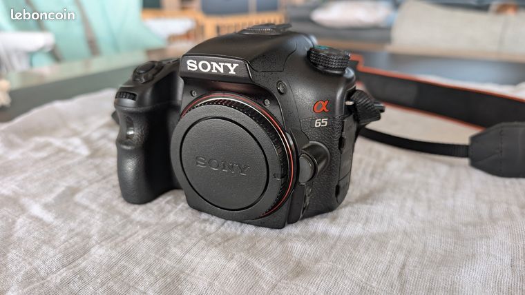 Appareil photo Sony Alpha 65 SLT-A65V 2 batteries