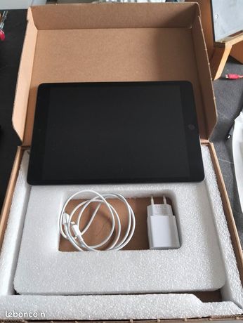 Apple iPad A2270 10.2 - 8e génération 128 Go - WiFi - Gris Sidéral - Parfait état