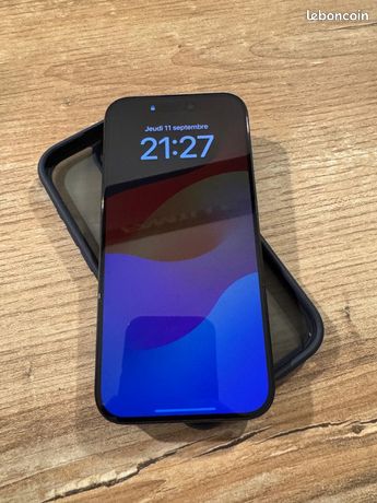 Apple iPhone 15 Pro 128Go Titane noir