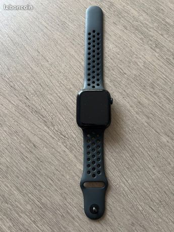 Apple Watch 7 Nike sport cellulaire+GPS