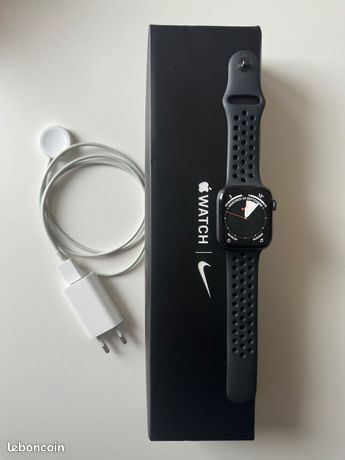 Apple Watch Series 5 Nike 44 mm Très bon état Batterie 91 %