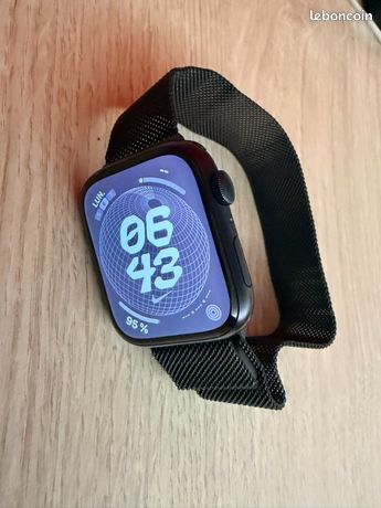 Apple Watch Series 9 45 mm GPS Déc. 2023