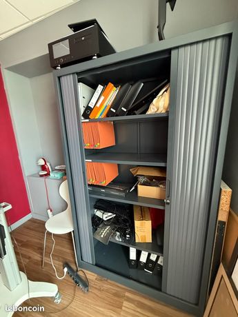 Armoire à dossiers suspendus