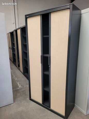 Armoire de rangement robuste