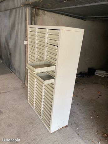 Armoire métallique a tiroir pour dossiers