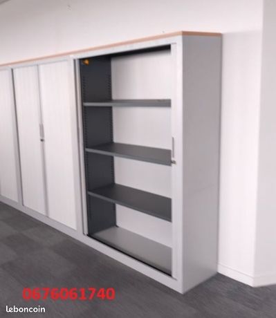 Armoire métallique de bureau