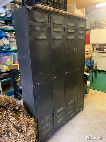 Armoire métallique