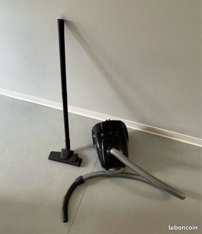 Aspirateur tres fort aspire