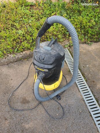 Aspirateur à cendres et poussière travaux Karcher AD 3200