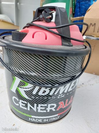 Aspirateur à cendres