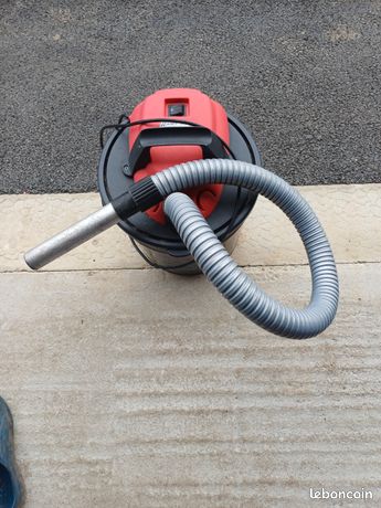Aspirateur a centre